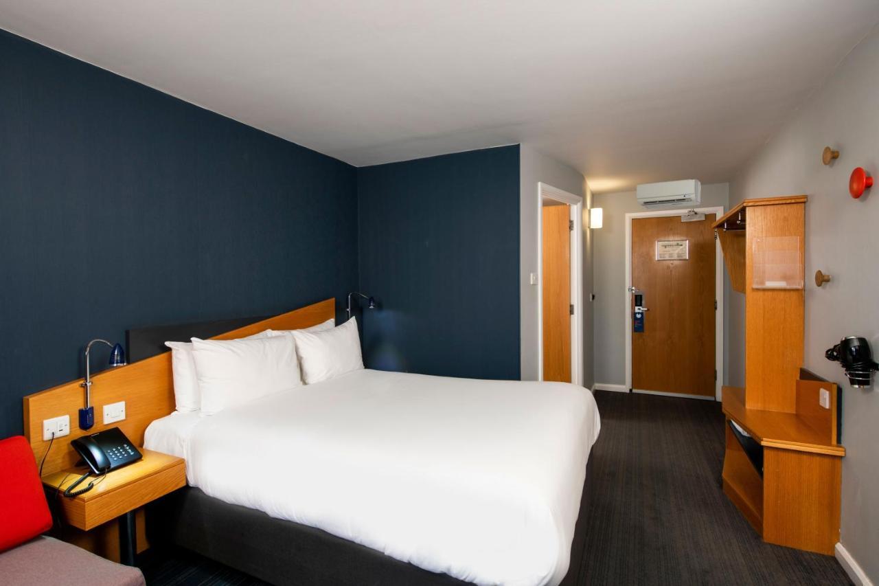 Holiday Inn Express Stoke-On-Trent By Ihg Exteriör bild