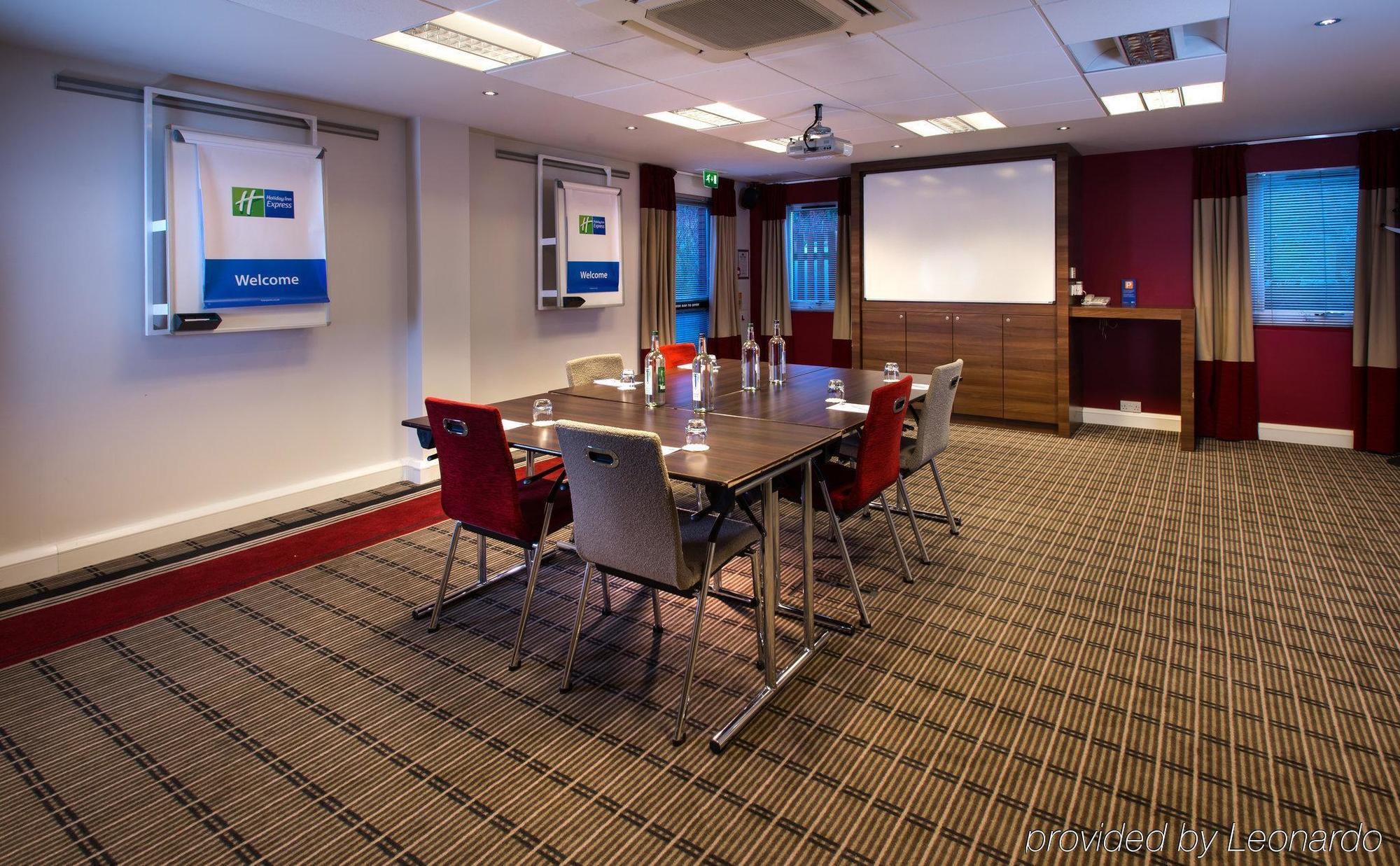 Holiday Inn Express Stoke-On-Trent By Ihg Exteriör bild