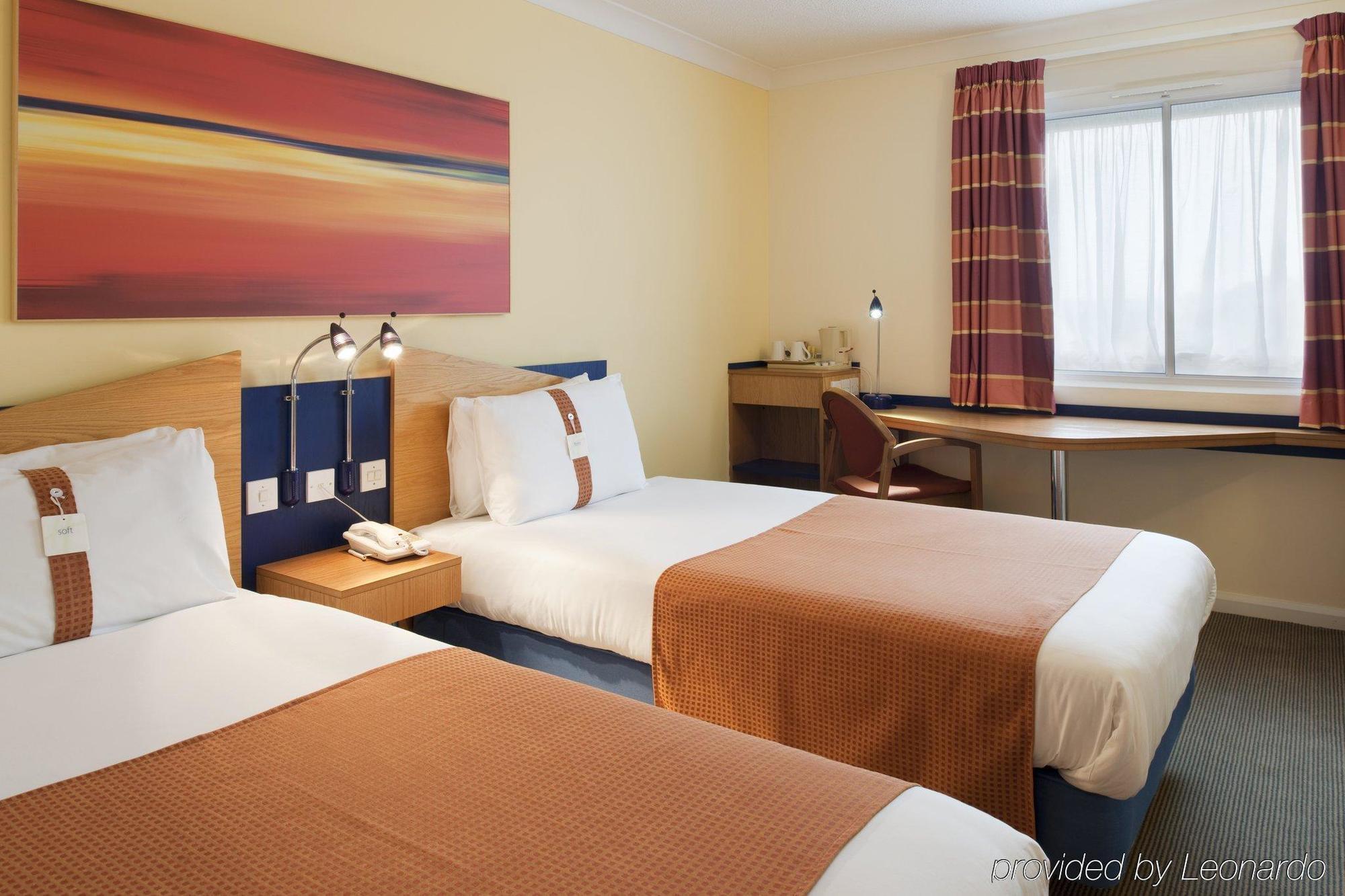 Holiday Inn Express Stoke-On-Trent By Ihg Rum bild