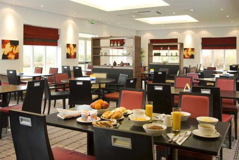 Holiday Inn Express Stoke-On-Trent By Ihg Exteriör bild