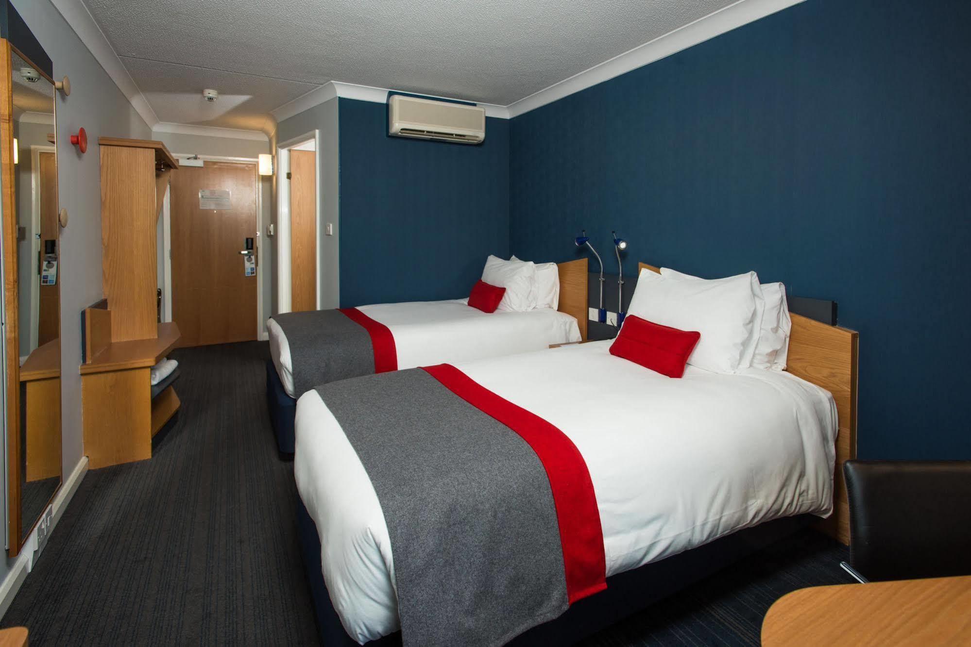 Holiday Inn Express Stoke-On-Trent By Ihg Exteriör bild
